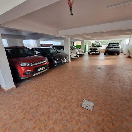 Hotel Plutus Residency Auroville Esterno foto