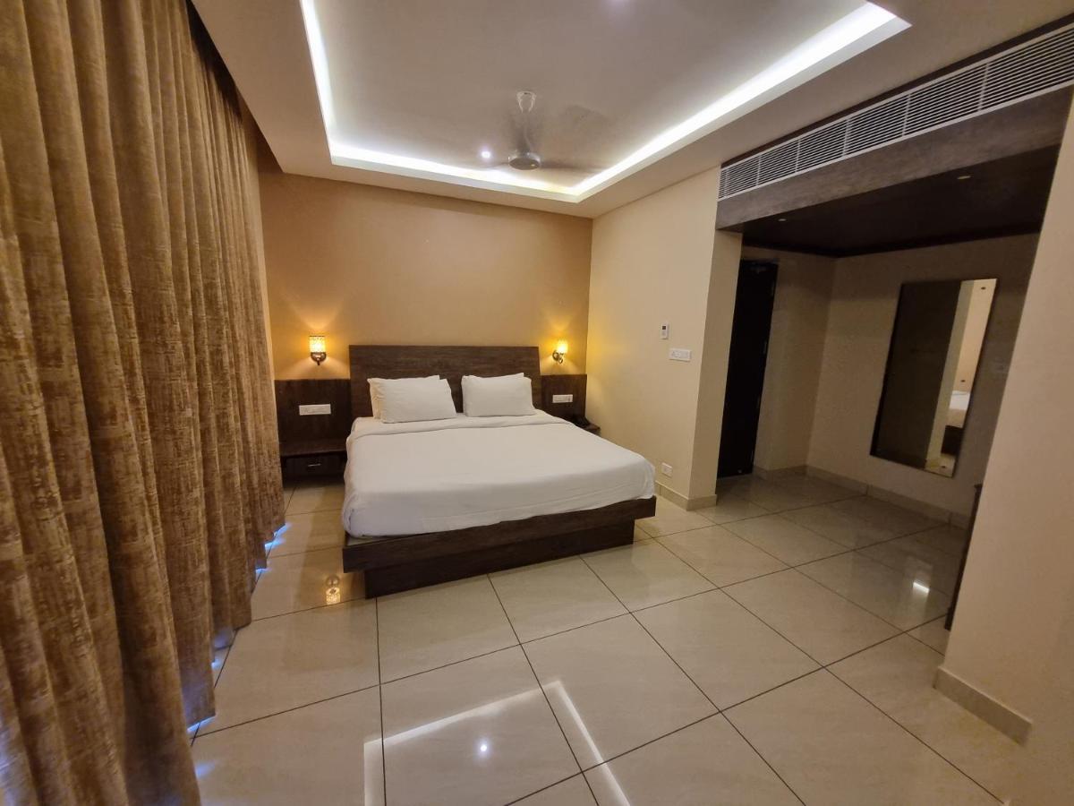 Hotel Plutus Residency Auroville Esterno foto